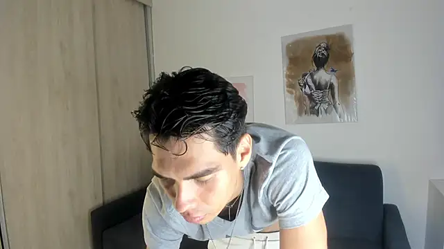 adaam_collins_ Chatroom