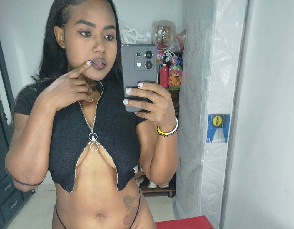 adara_sofi Chatroom