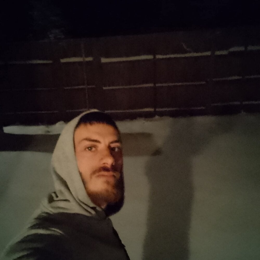 adrian_bogdan12 Chatroom
