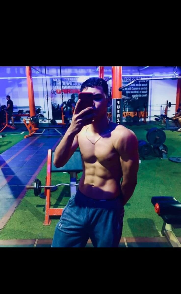 adrian_hot04 Chatroom