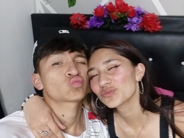 afroditaanderoscs's Live Webcam afroditaanderoscs