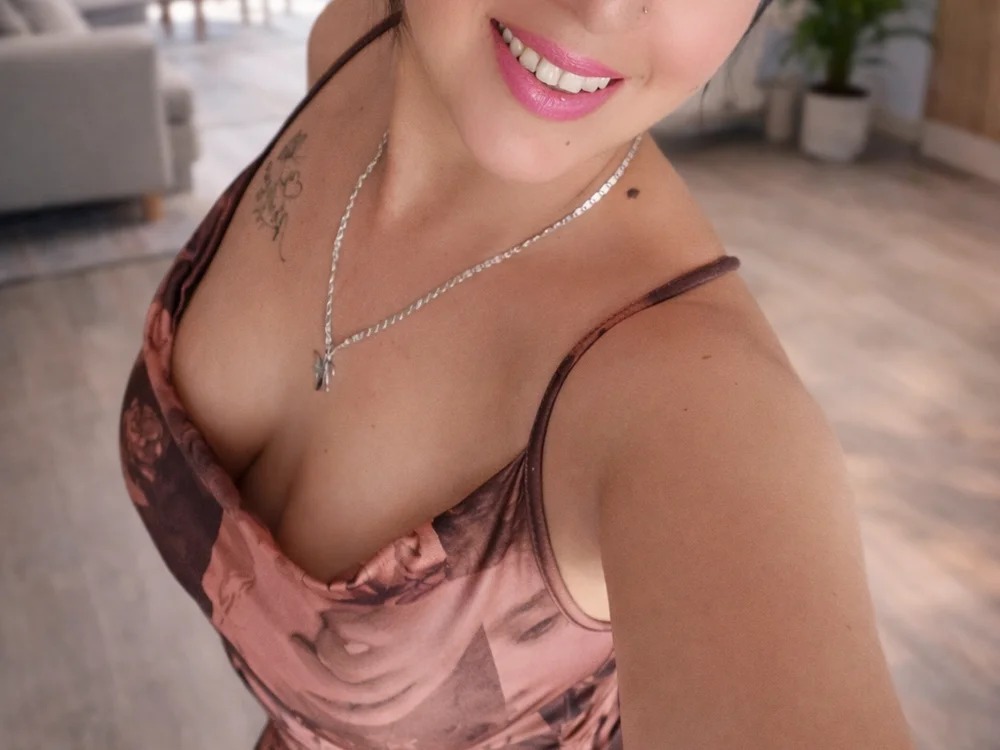 agathabrunerr Chatroom