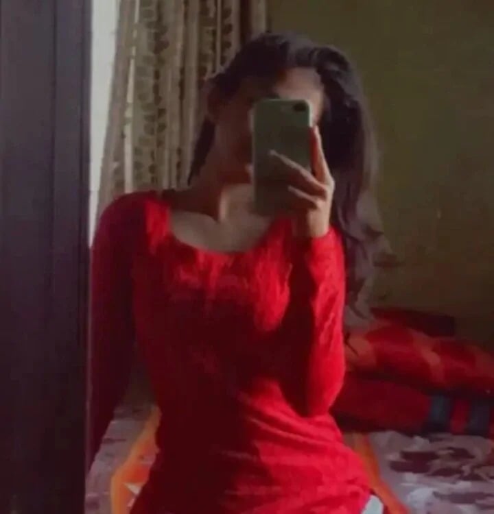 aisha_roy0 Chatroom