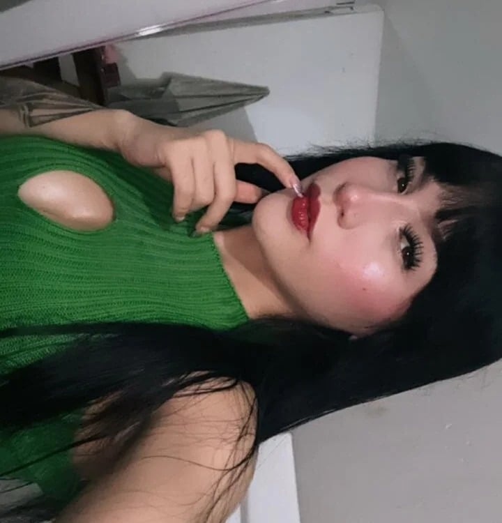 aitana_bread Chatroom