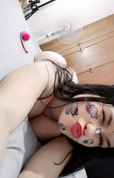 aleja_ass2 Chatroom