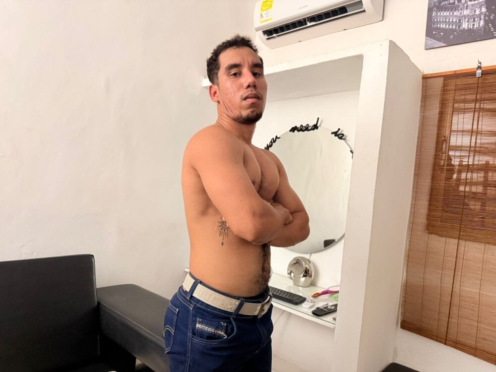 alex_frotax Chatroom