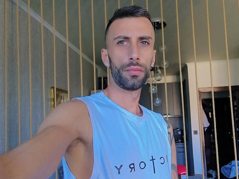 alexchoo89 Chatroom