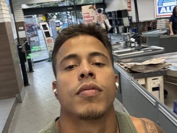 alexoficialvip1's Live Webcam alexoficialvip1
