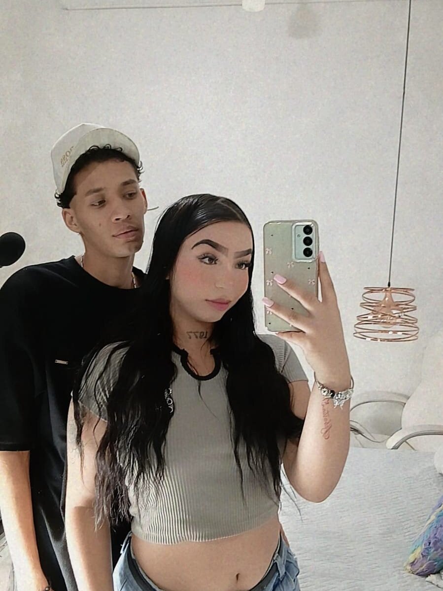 alicia_dominic Chatroom