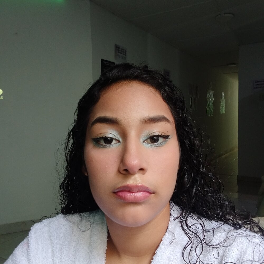 alicie_shy1 Chatroom