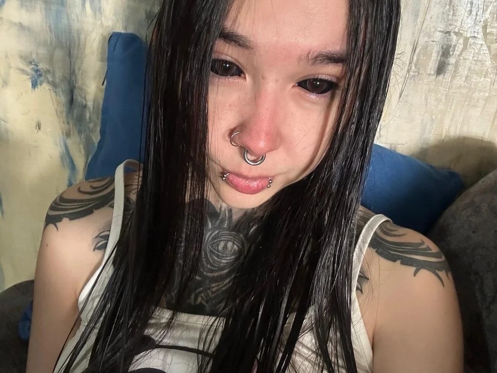 alien_eyes09 Chatroom