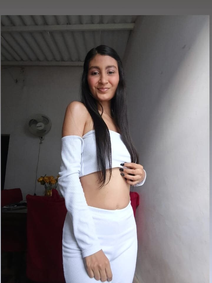 alisaa_skinny Chatroom