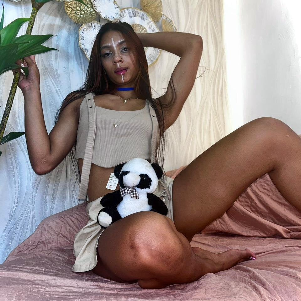 ambar_watsson Chatroom