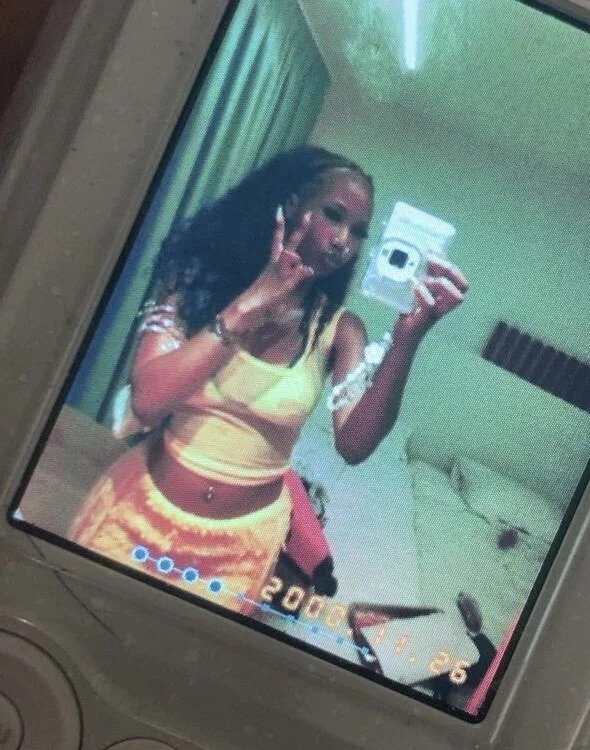 amina_x Chatroom