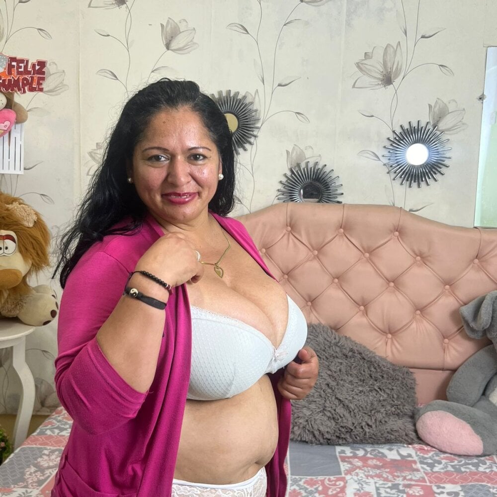 andrea_bigboobs Chatroom