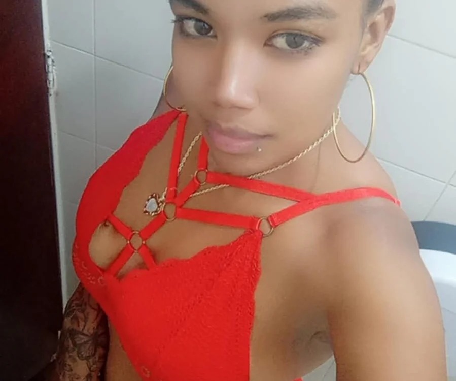 andrealopez21 Chatroom