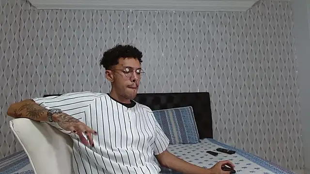 andrew__gray Chatroom