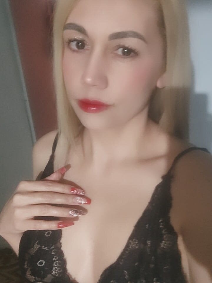 angel_bloom Chatroom