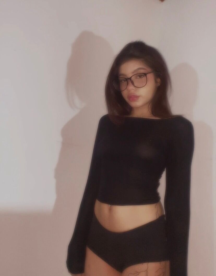 angelinhaaa Chatroom