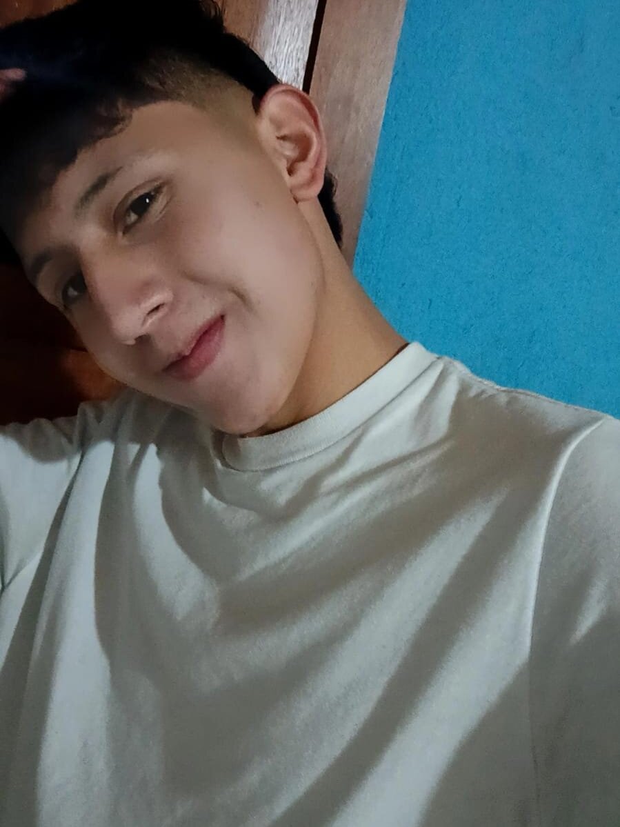 angelo_laos Chatroom