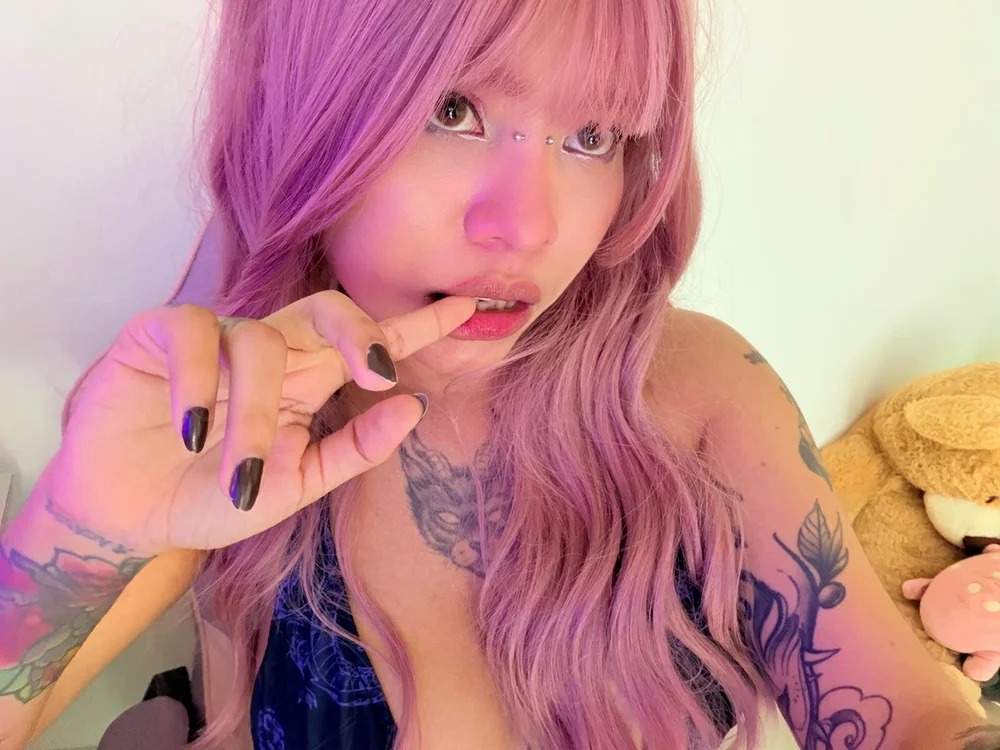 anikdolly Chatroom