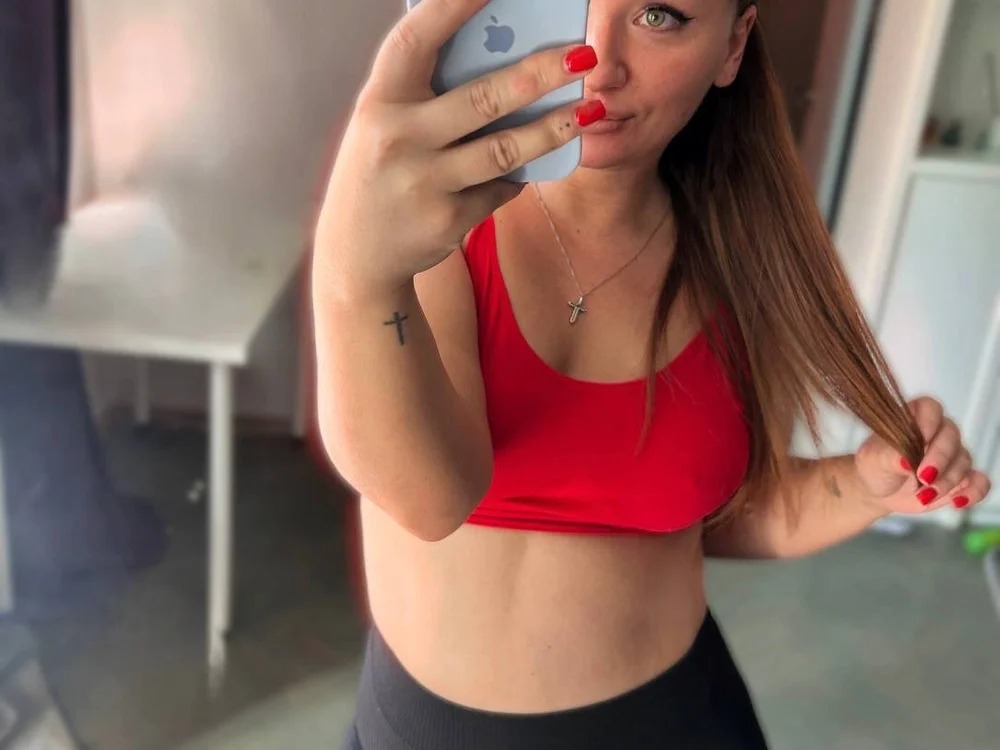 anna_herano Chatroom