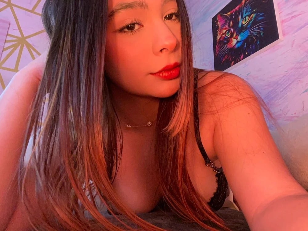 anna_whitee Chatroom
