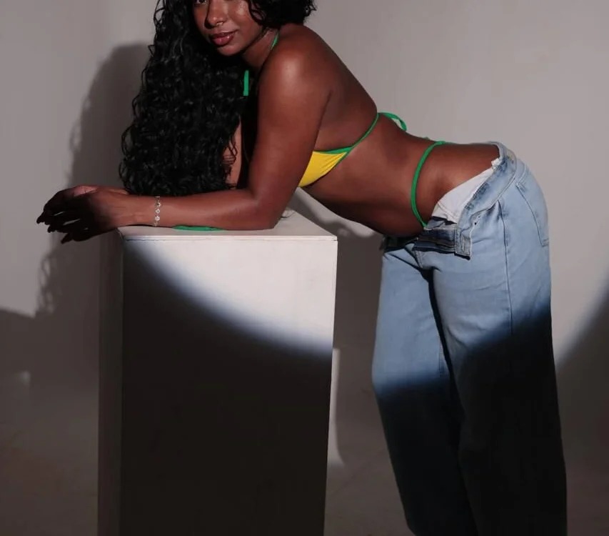 annahott-1 Chatroom