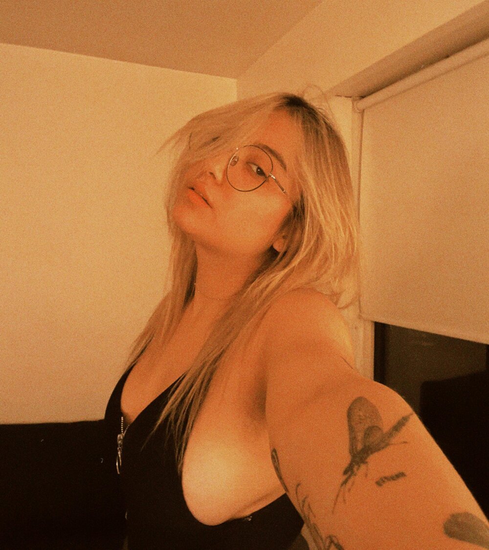 annaxxxb Chatroom