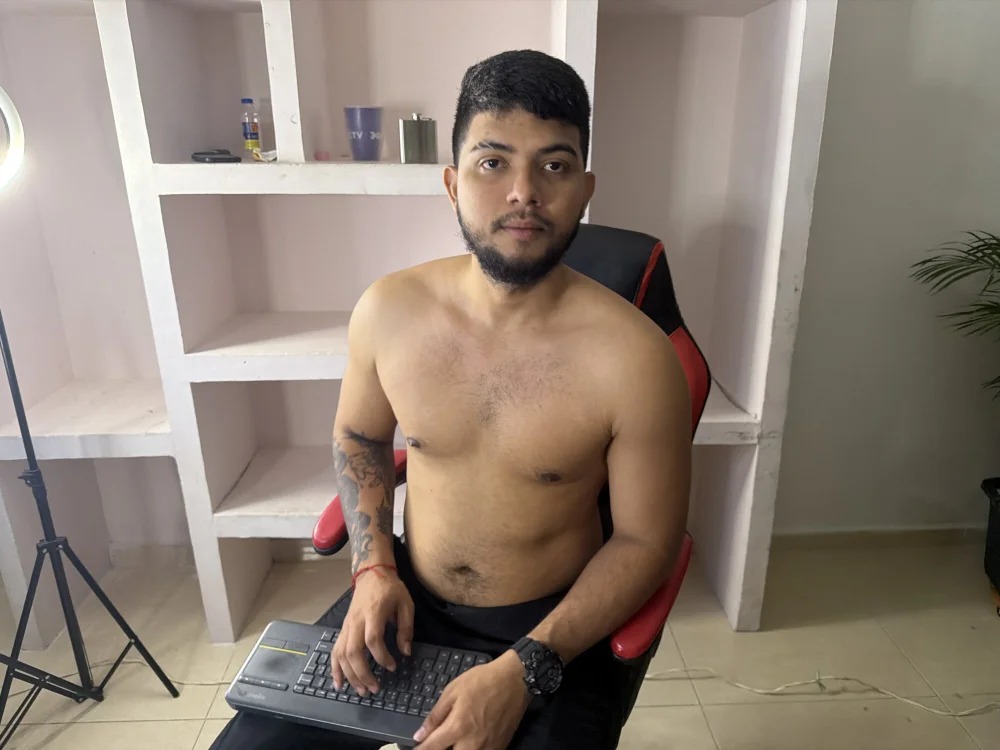 anthony_hott Chatroom