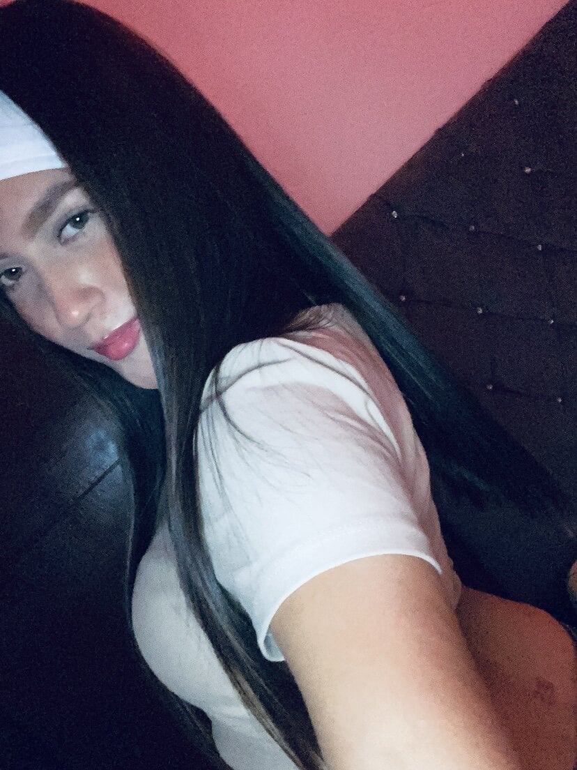 antonella1120 Chatroom