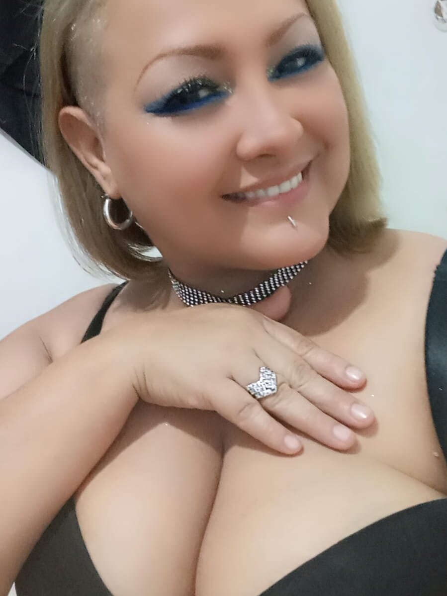 antonella_y_tayrone Chatroom