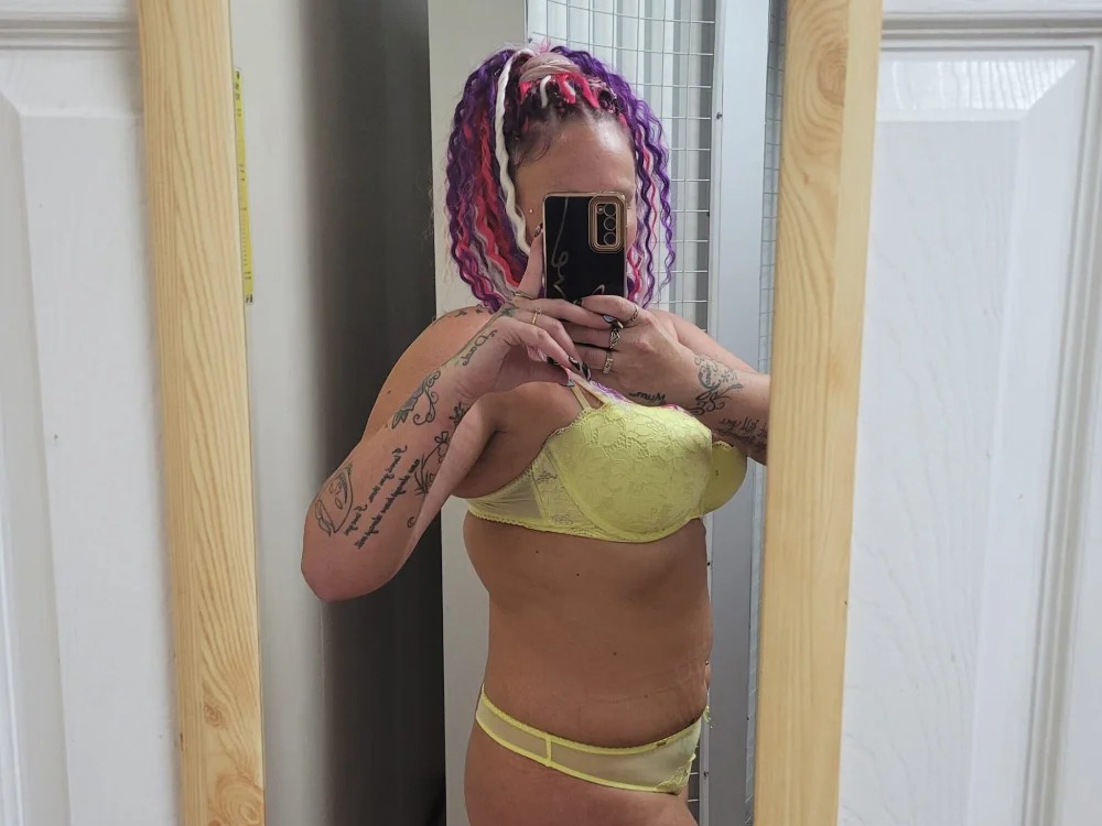 antonia89 Chatroom