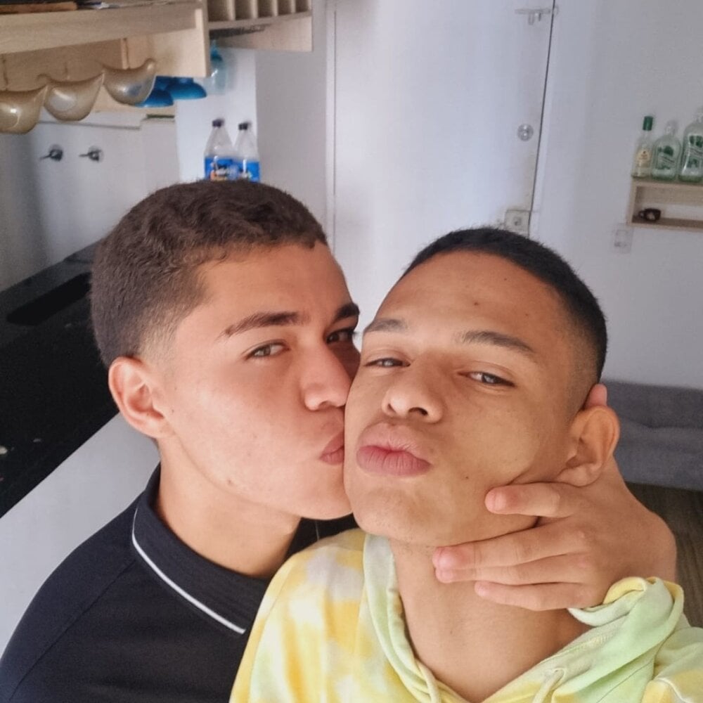 ardienteslatins Chatroom