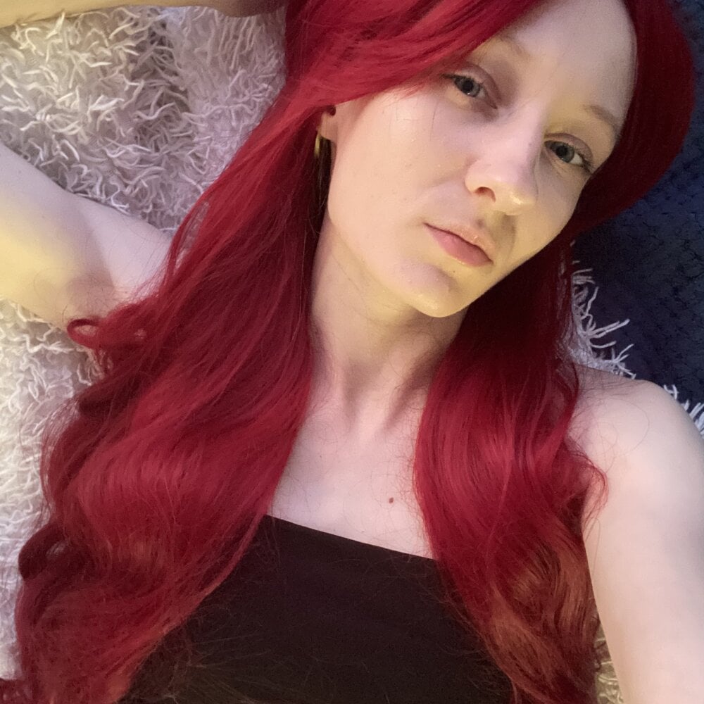 ariana_greys Chatroom