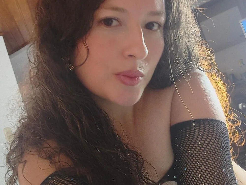 arinafox__ Chatroom