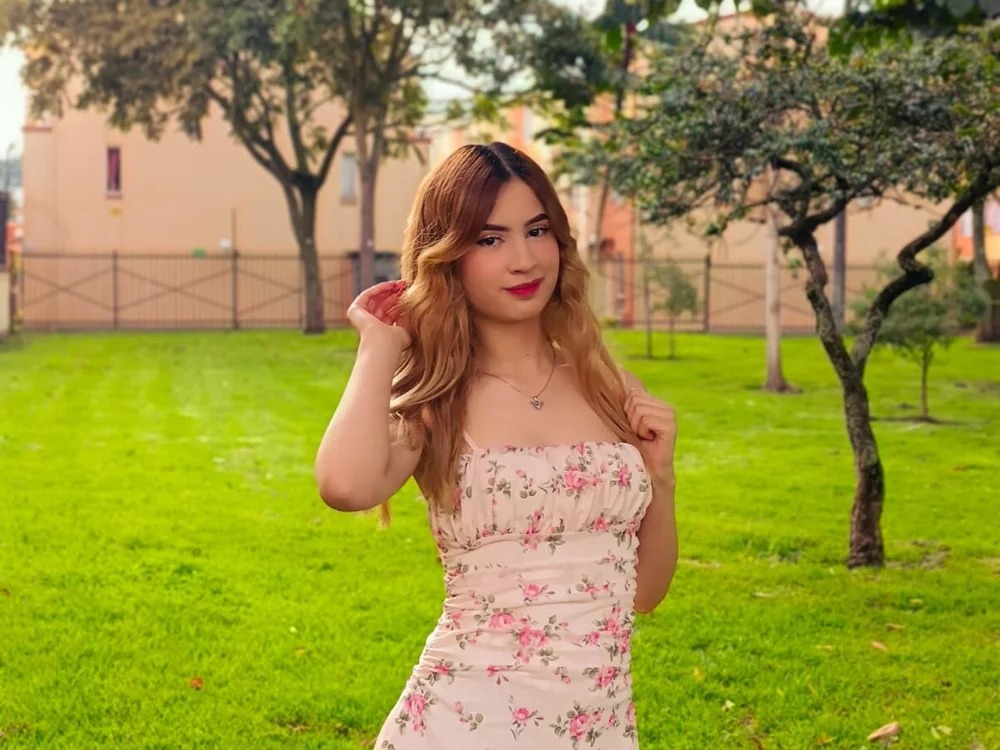 aroacandy_ Chatroom