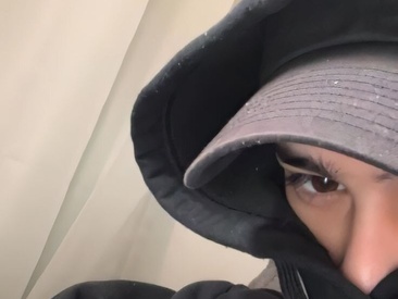 aron-black