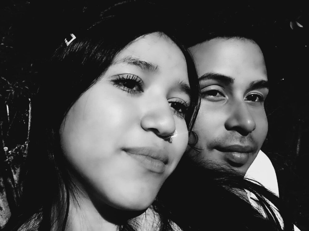 aron_emily_23 Chatroom