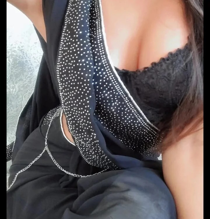 arya_sweety Chatroom