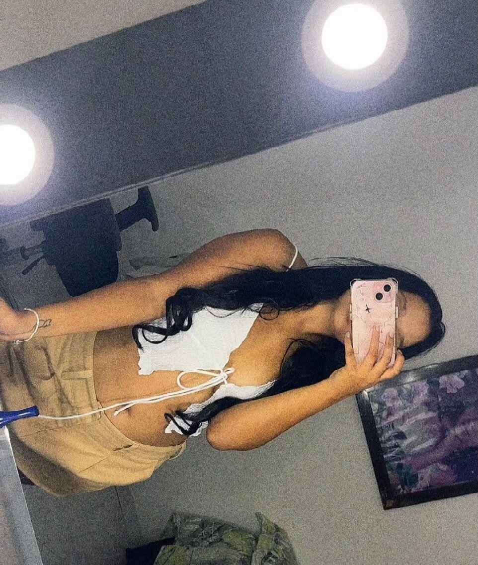 aurora_smith777 Chatroom