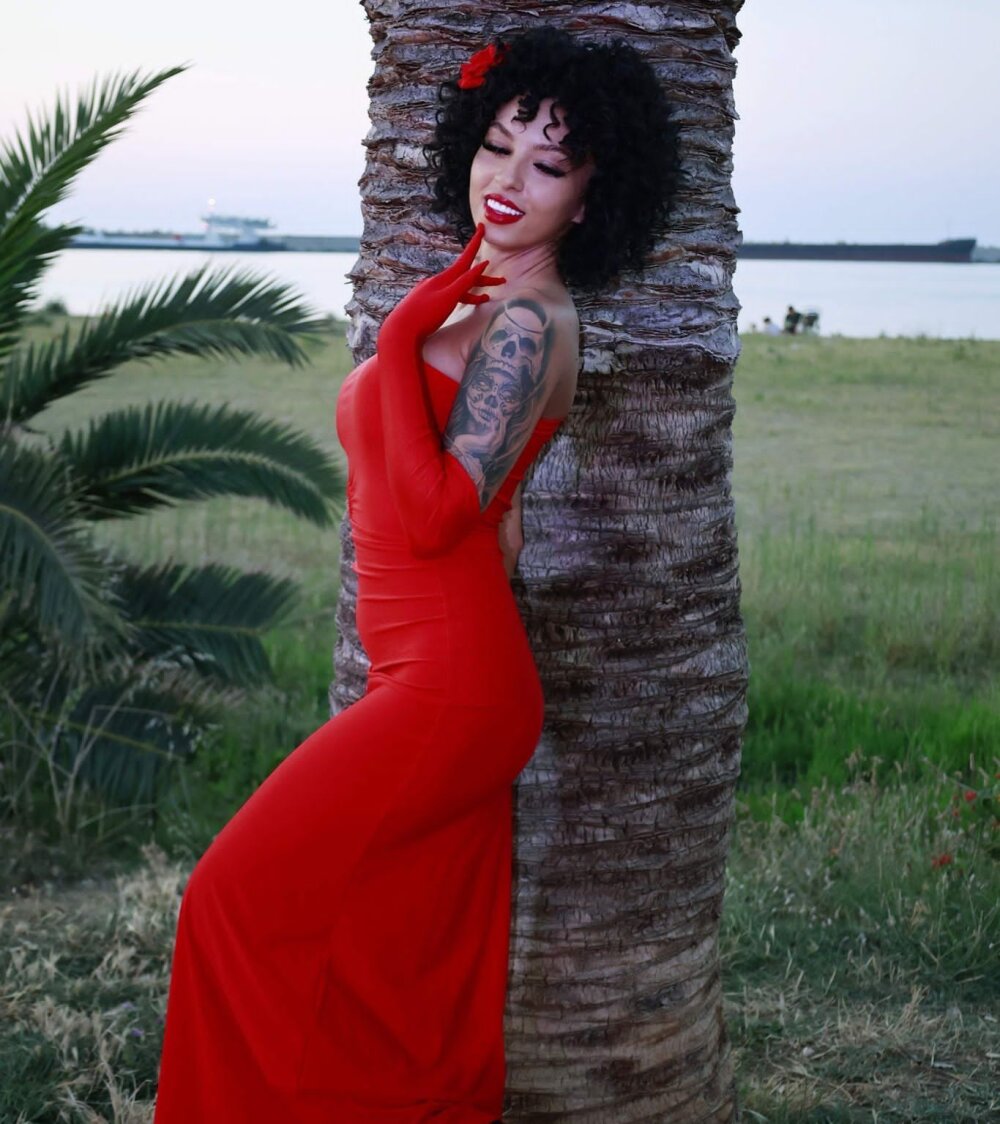 ava_wayne Chatroom