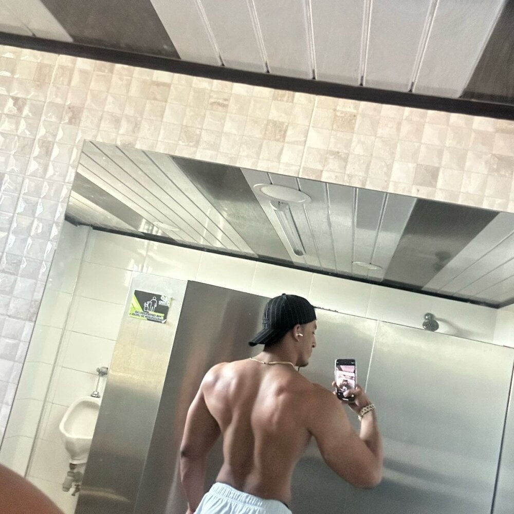 axelsavage042 Chatroom