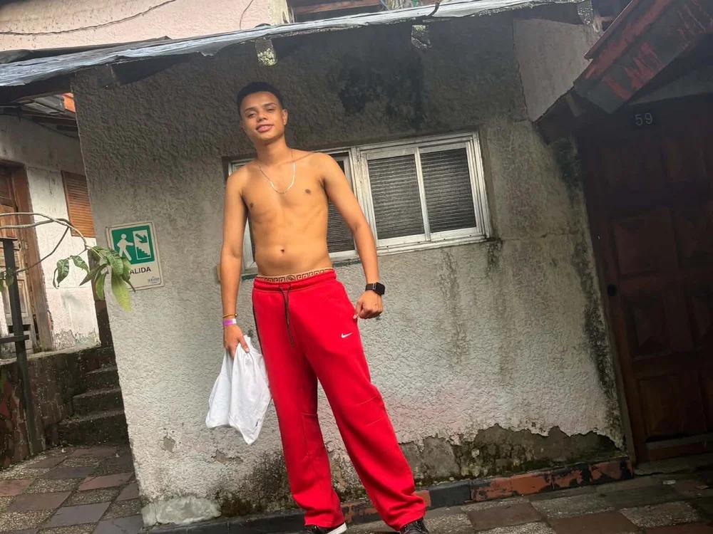 bad_boy472 Chatroom