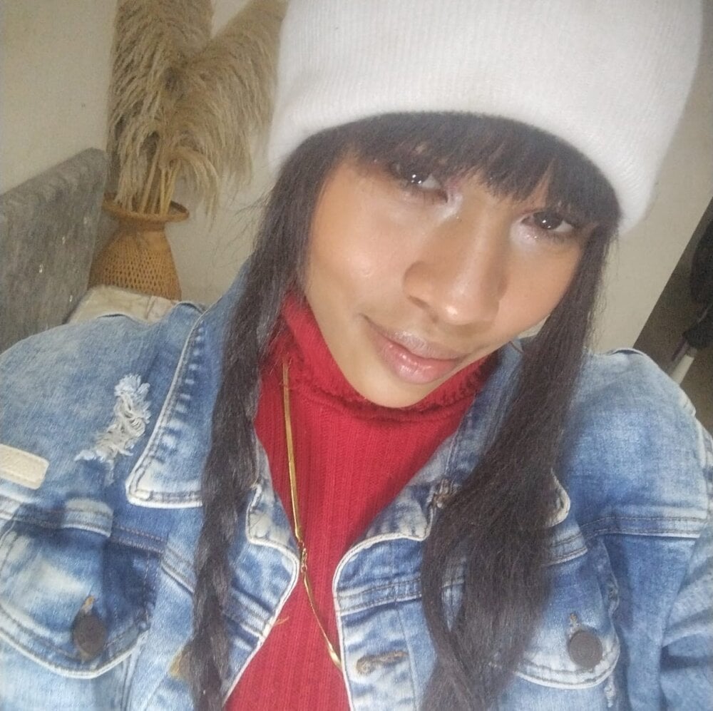 bad_girl_xxx Chatroom