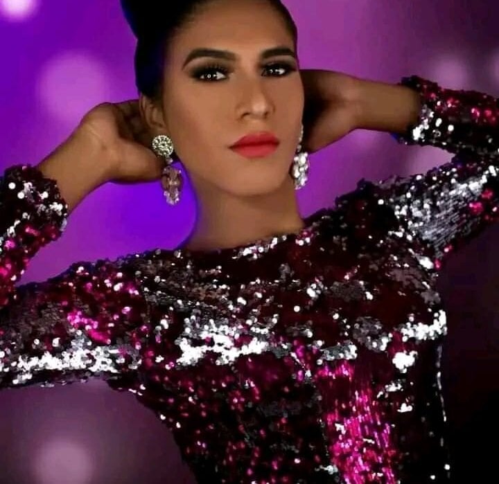 bella-rousse Chatroom