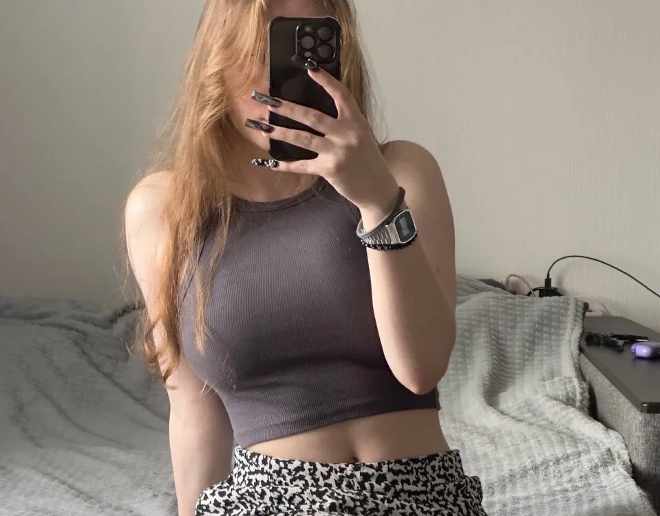 bella_xis Chatroom