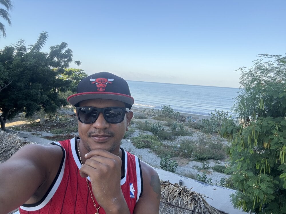 bigdick211292 Chatroom