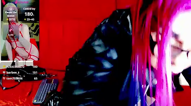 blondehot5v Chatroom