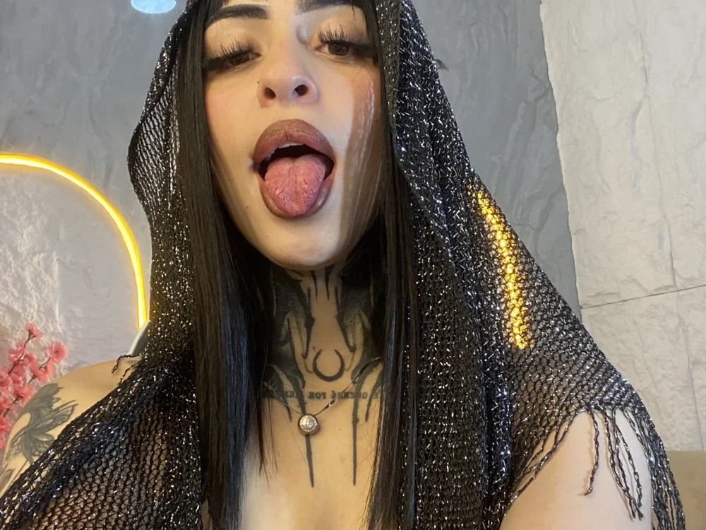 bloomcherryxx Chatroom